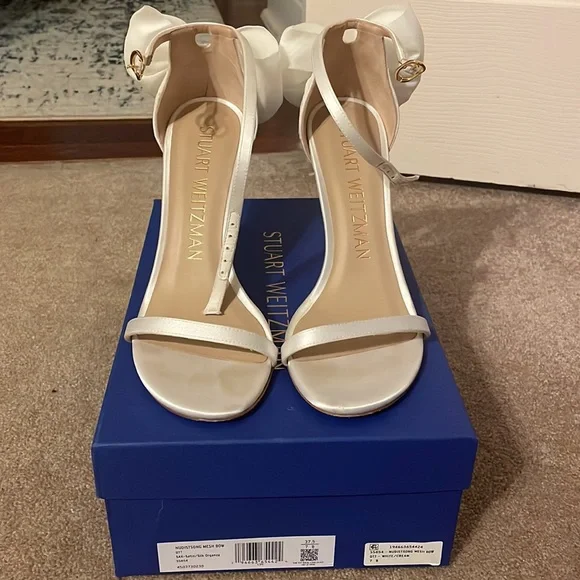 Stuart Weitzman Nudistsong mesh bow heels in white/cream size 7 - Picture 2 of 8